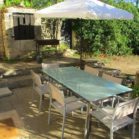 Le Mas Des Lilas Uzès Eksteriør bilde
